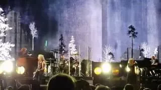 Stevie Nicks - Edge of Seventeen;  Grand Rapids MI  11-23-2016