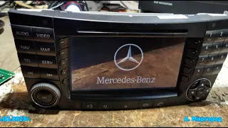 Не включается, глючит магнитола Mercedes  BE7023