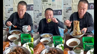 Rural Life in Northeast China: Handcrafted Noodles with Homemade Pickled Cucumber Meat Stir-Fry