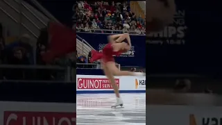 lovely layback spin by Carolina #shorts #figureskating #spin #spining #carolinakostner #iceskating