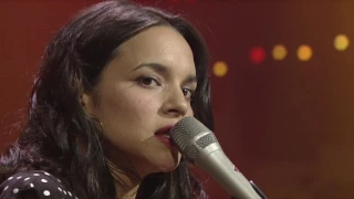 Norah Jones - "The Sun Doesn't Like You" [Live from Austin, TX]