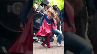 Supergirl Filming Stunt Scenes 👊💪🦸