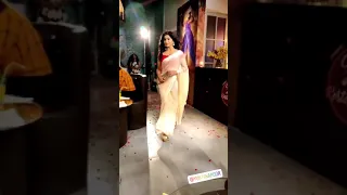 yukti Kapoor new Insta reels l yukti reels l madam sir l karishama singh
