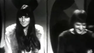 Sonny & Cher - I Got You Babe 1965