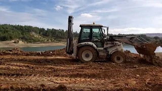 Hidromek 102B Supra Zemini Sıyırıyor || Hidromek Backhoe Loader Tractor Digger 4x4 Kepçe