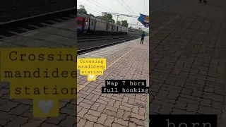 crossing mandideep station wap 7 locomotive full horn honking with lhb reck