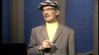 Groucho sings SHOW ME A ROSE