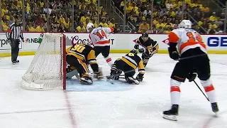 Couturier’s no-look feed helps Patrick score first playoff goal