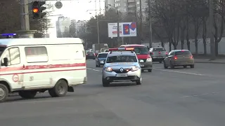 Gazelle ambulance escorted by private security (2x cars, code 2) in Odessa