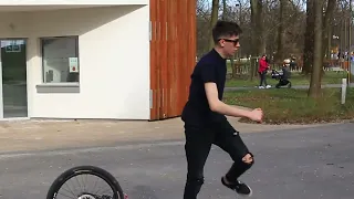 (人◕‿◕) 𝕠𝕝𝕕 𝕓𝕦𝕥 𝕘𝕠𝕝𝕕 (•◡•) mtb stunt