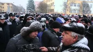 Ужгород. Протистояння на Народній площі. ЕКСКЛЮЗИВ