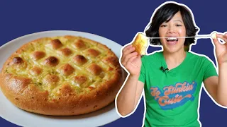 Korean CHEESY Garlic Pull-Apart Bread