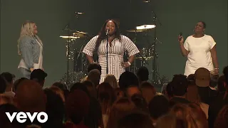 Tasha Cobbs Leonard - God's About To Do It (Live At Passion City Church)