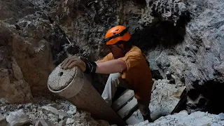 Exploring an Abandoned Mine that was Incredibly Awesome!