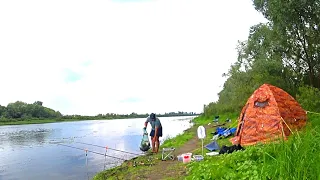 Рыбалка с ночёвкой! Оснастка на ЛЕЩА с новой кормушкой! Рыбалка на донки на Оке!