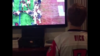 Atlanta Falcons fan changes to Patriots fan after Super Bowl loss (2017)