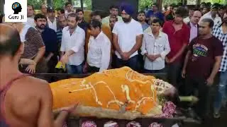 Taarak Mehta's All Celebs BREAK DOWN In Dr HansRaj Hathi Funeral | Kavi Kumar Azad Last Rites Video