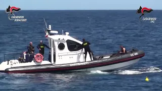 Recuperate dai Carabinieri anfore del dopoguerra sui fondali di Favignana