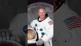 Neil Armstrong 🆚 Buzz Aldrin पहले कौन पौचा था Moon पे #shorts #informativevideo #facts #viral