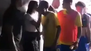 Vídeo de Bruna Marquezine e Neymar se beijando viraliza na web no qual um momento do dois na copa