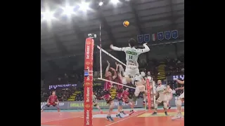 Great sequence from Ran Takahashi ! 🔥🏐