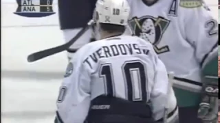 Oleg Tverdovsky scores vs Atlanta Thrashers (4 nov 2001)