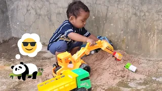 video mainan beko excavator anak | kendaraan simulasi kontruksi untuk anak #mobilmobilan #escavator