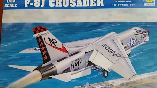 In box plastic model F-8J Crusader - Trumpeter 02273