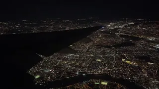 Stunning 777-300 Night Landing at London Heathrow (4K)