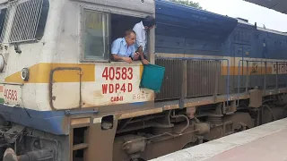 |Dadar-Bikaner Ranakpur Express Powered by BGKT WDP4D Arriving&Departing from Merta Road Junction|
