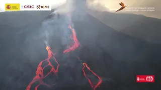 25/10/21 D Imágenes del desborde del conelete y coladas, esta mañana. Erupción La Palma IGME-CSIC