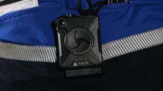 APD demonstrates how a body camera works