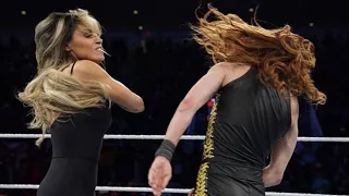 Trish Stratus slaps Becky Lynch at #wwetoronto #wweliveevent