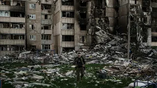UN seeks to broker civilian evacuation from ruins of Mariupol as Russia pursues offensive in Kharkiv