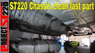 Ford Mondeo Mk3 ST220 final cleaning before chassis treatment, finally pt4