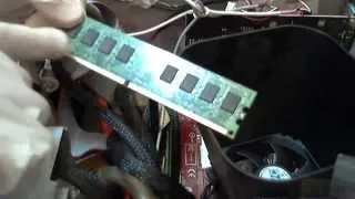 la pc enciende no da video en Vga ni en Hdmi ni pita