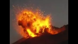 Incredible footage of Japan's Sakurajima volcano erupting