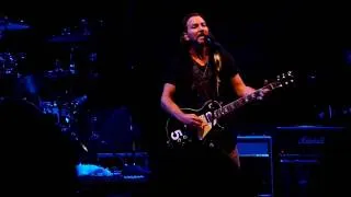 Pearl Jam - 8.23.09 United Center, Chicago - Needle and the Damage Done (HD)