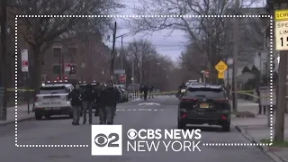Teenager critically hurt in Bronx shooting; police seek suspect