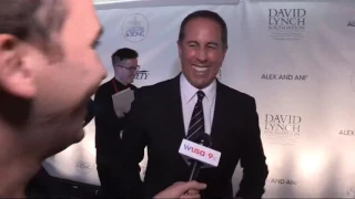 Seinfeld rejects hug from Kesha