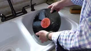 Washing a dirty LP record using soap and water - cheap and safe method!