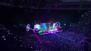 Amazing Day / A Sky Full of Stars - Coldplay Live at Wembley 19/06/2016