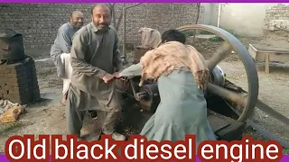 old Black Diesel Engine Amazing Starting//Starting the Diesel Engine Best Sounding Engine 22 Hp 300