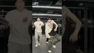 WayV 威神V 'Miracle' (YANGYANG Highlight)