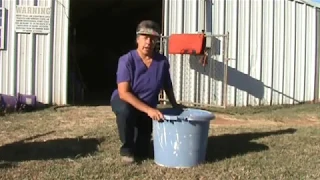 How To Easily Put Hay In A Haynet