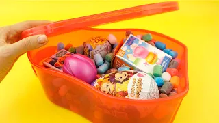 Игрушки и Сюрпризы из мультиков для детей. Яйца Kinder Surprise