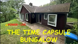 I EXPLORE AN ABANDONED TIME CAPSULE BUNGALOW THATS BEEN EMPTY FOR 2-3 YEARS WITH ITS POWER STILL ON