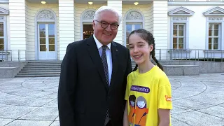 logo! extra: Unterwegs mit dem Bundespräsidenten - logo! - ZDFtivi