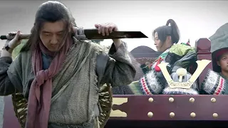 Kung Fu Movie!Japanese pirate looks down on the young beggar,only to be swiftly aimed for his head.