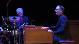 Jeff Goldblum & The Mildred Snitzer Orchestra during the 2019 jazz fest